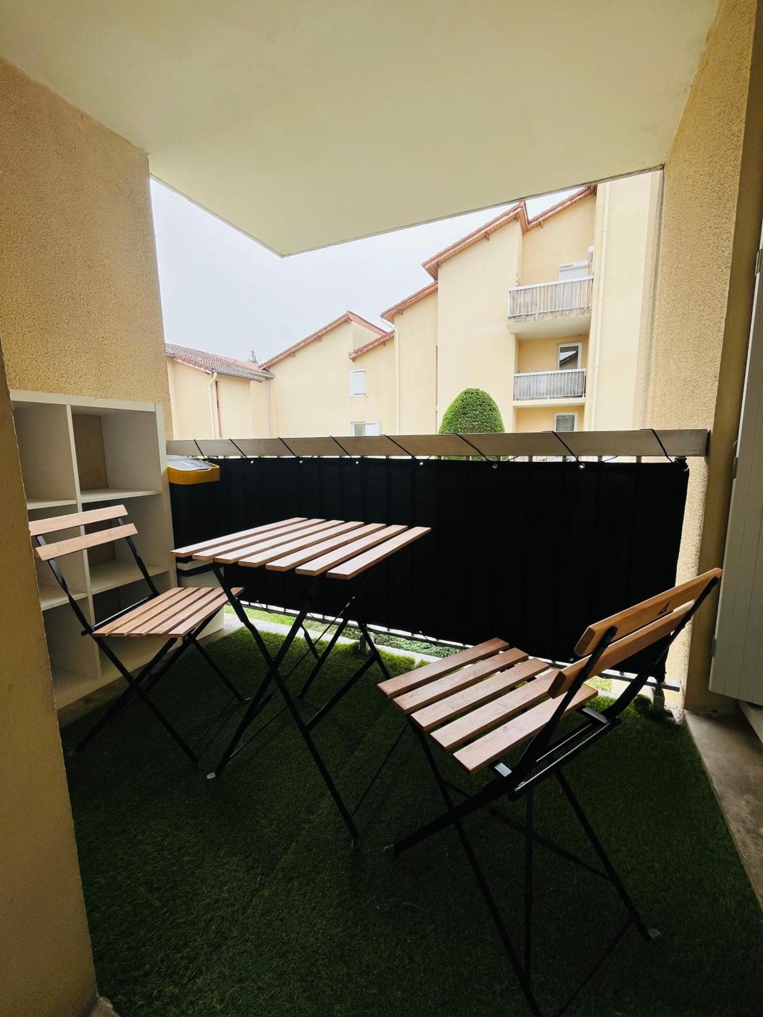 סן-ג'ני-לאבאל Appartement Cosy Et Confortable מראה חיצוני תמונה