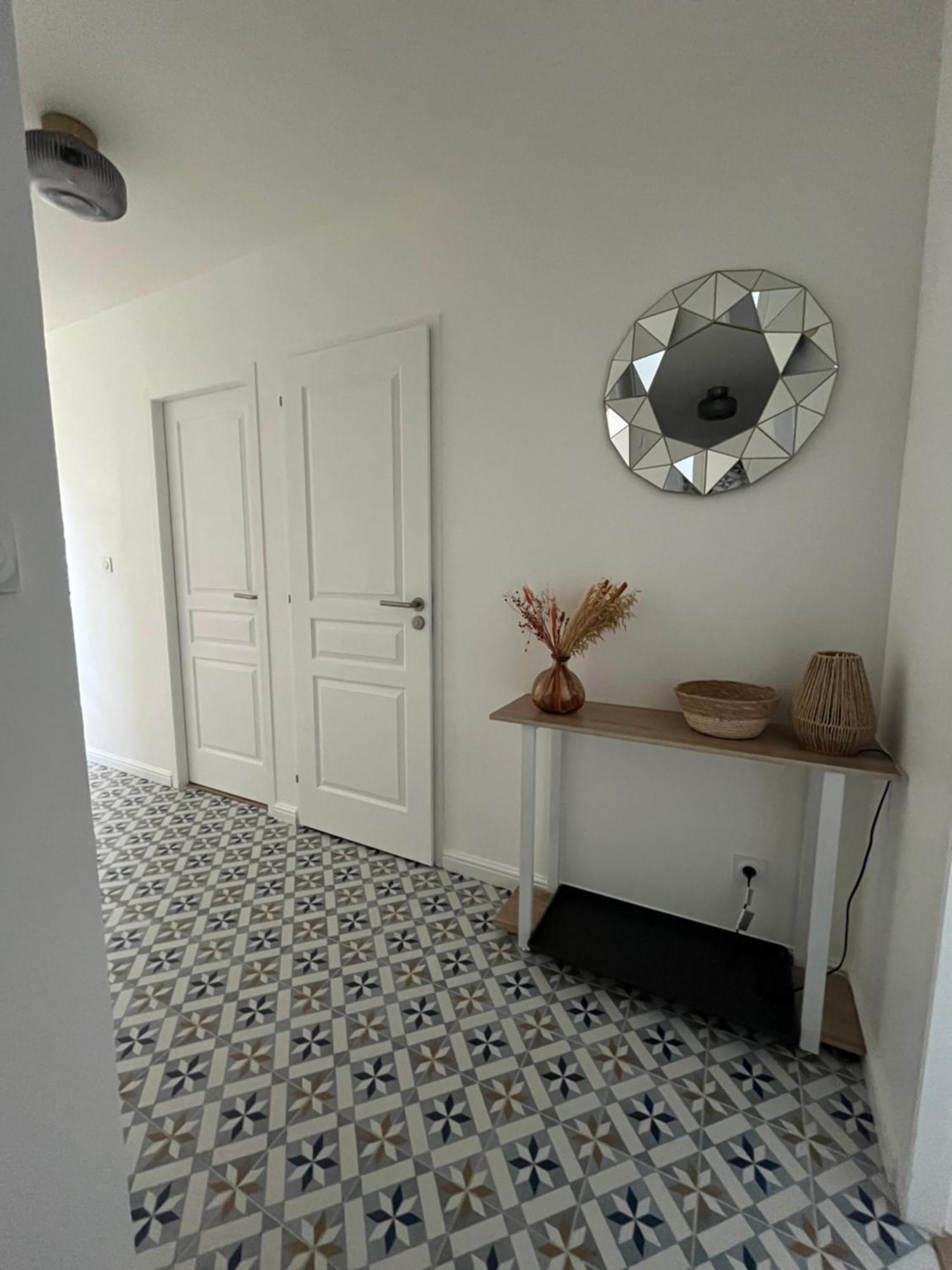 סן-ג'ני-לאבאל Appartement Cosy Et Confortable מראה חיצוני תמונה